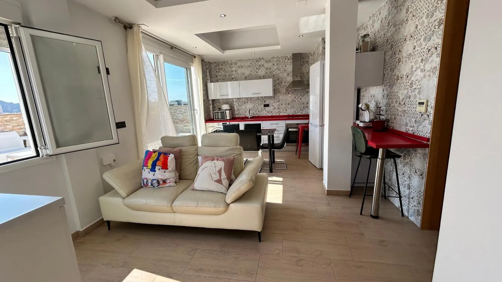Apartment Rascacielos Atico Suites Malaga Spain