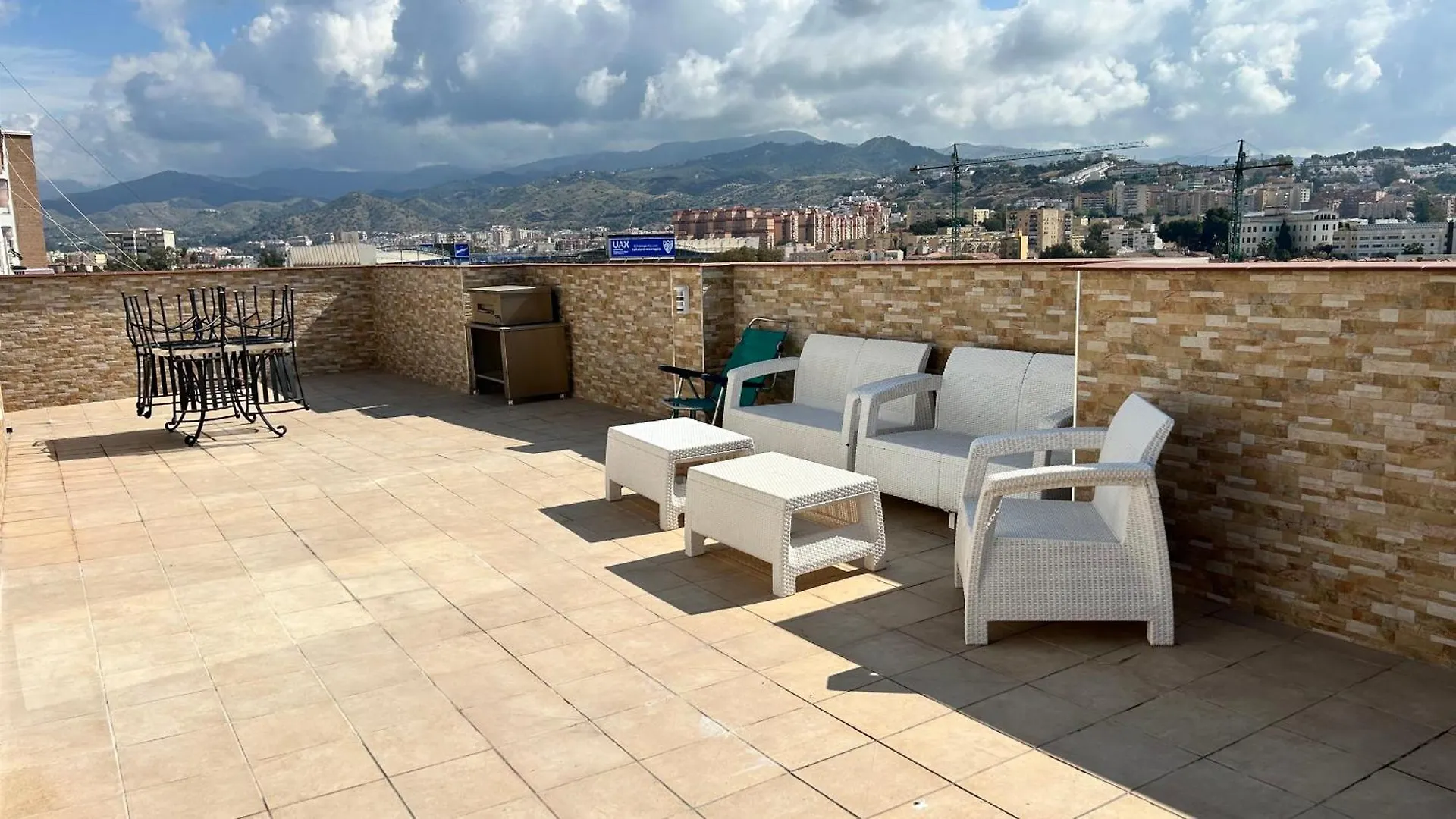 Rascacielos Atico Suites Malaga Spain