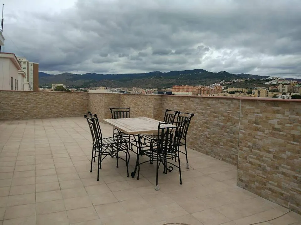 Rascacielos Atico Suites Malaga