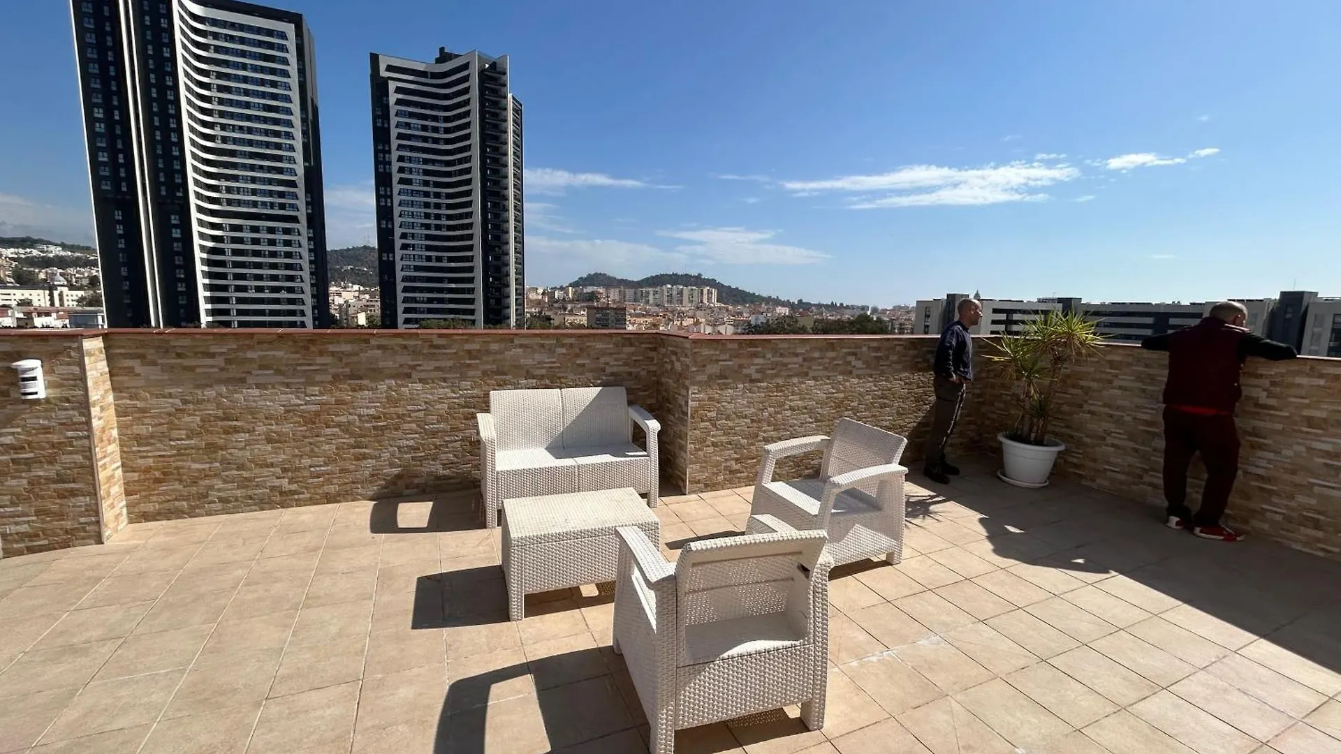 Apartment Rascacielos Atico Suites Malaga