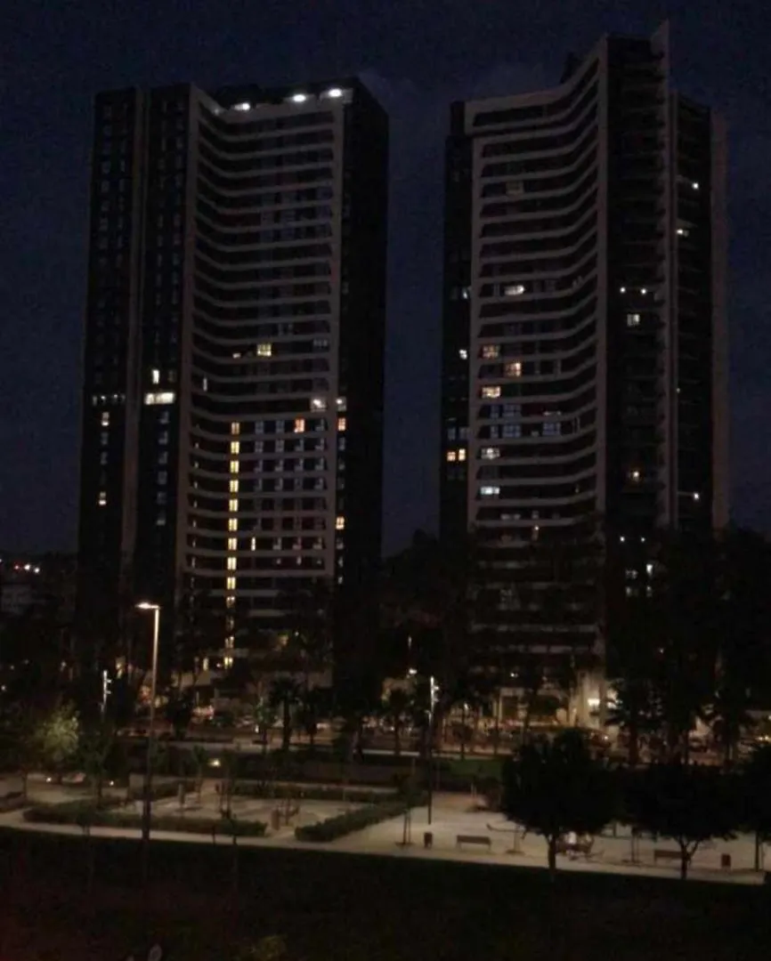 公寓 Rascacielos Atico Suites 马拉加