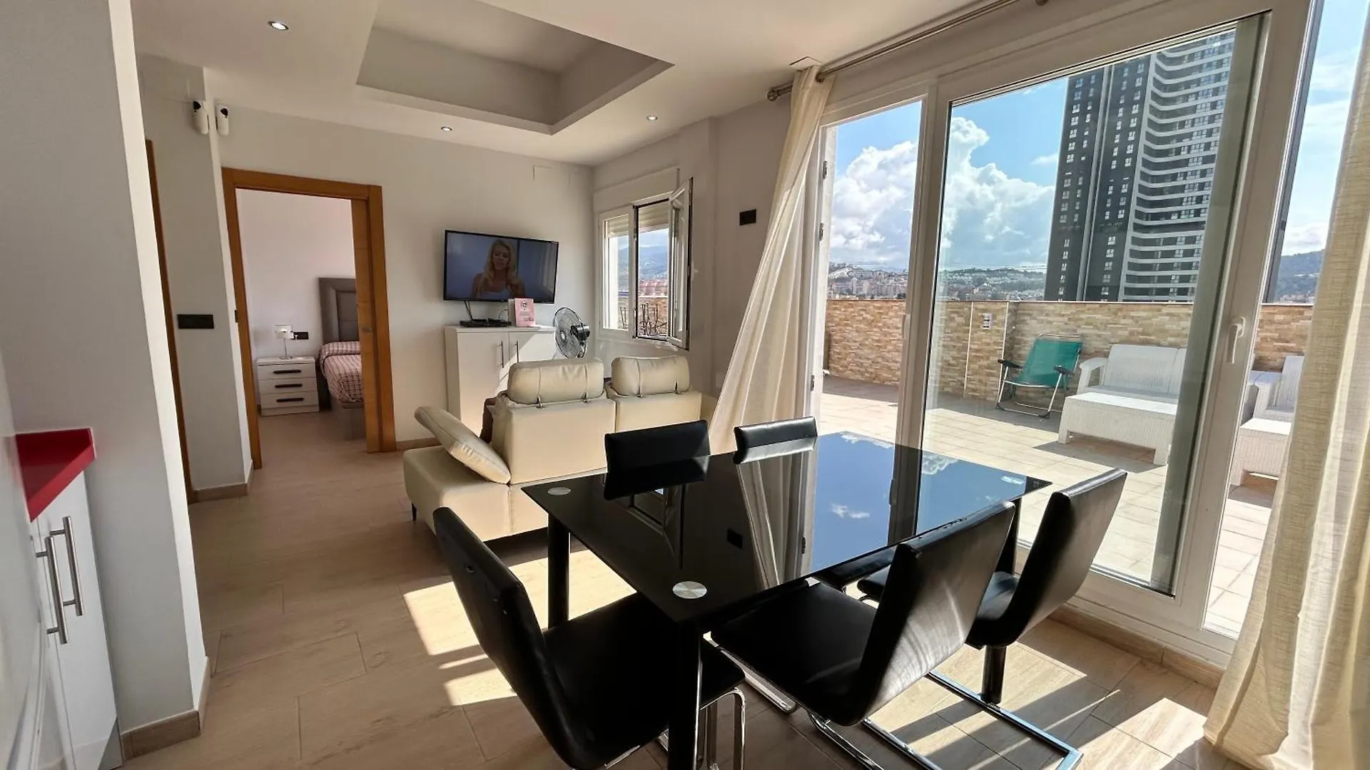 Rascacielos Atico Suites 马拉加 0*,